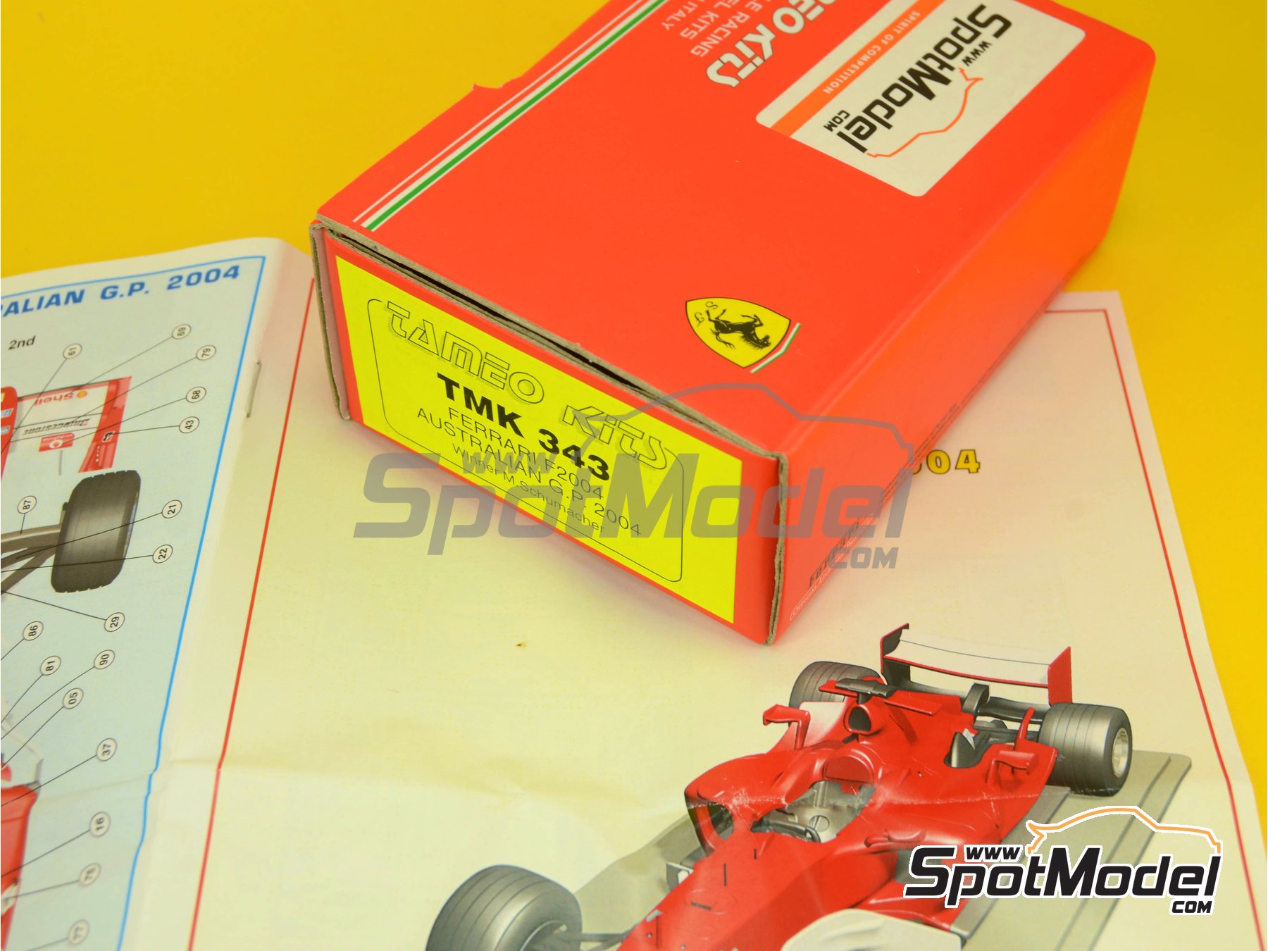 1/43フェラーリF2004キット完成品